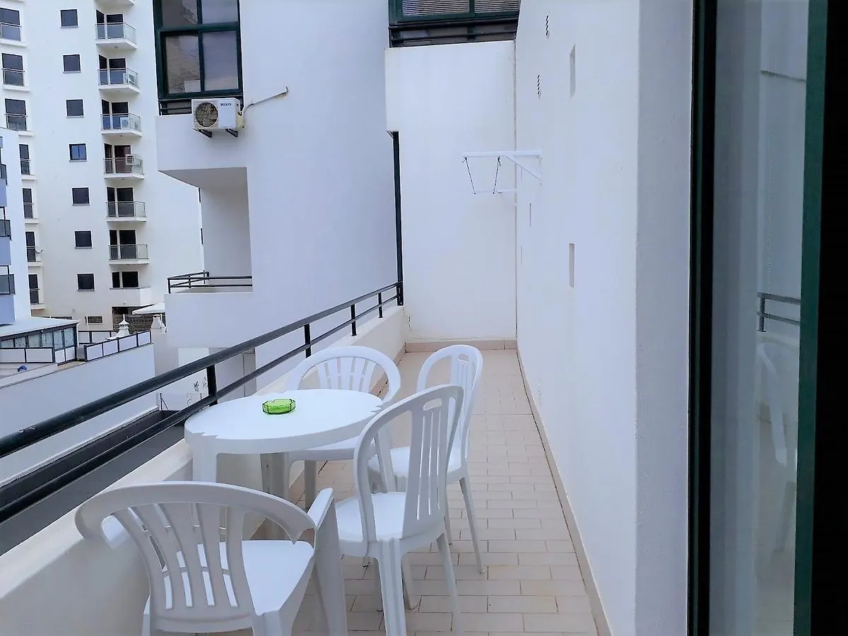 Satelite Ac&Garagem Apartment Quarteira
