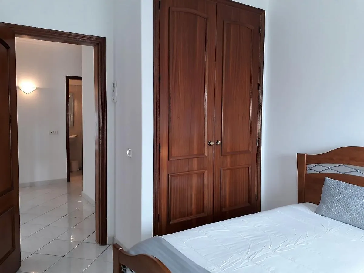 Satelite Ac&Garagem Apartment Quarteira